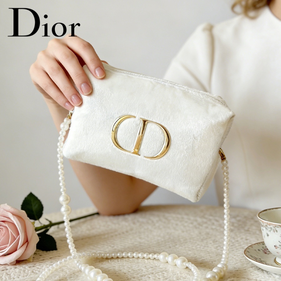 Сумка Dior из белого бархата,  – обзор и цена Women Bags Logo